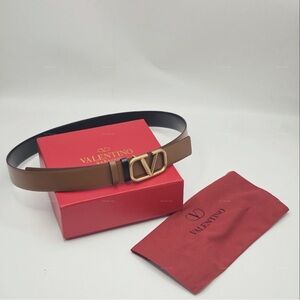 Reversible VLogo Belt with Brown and Black Leather